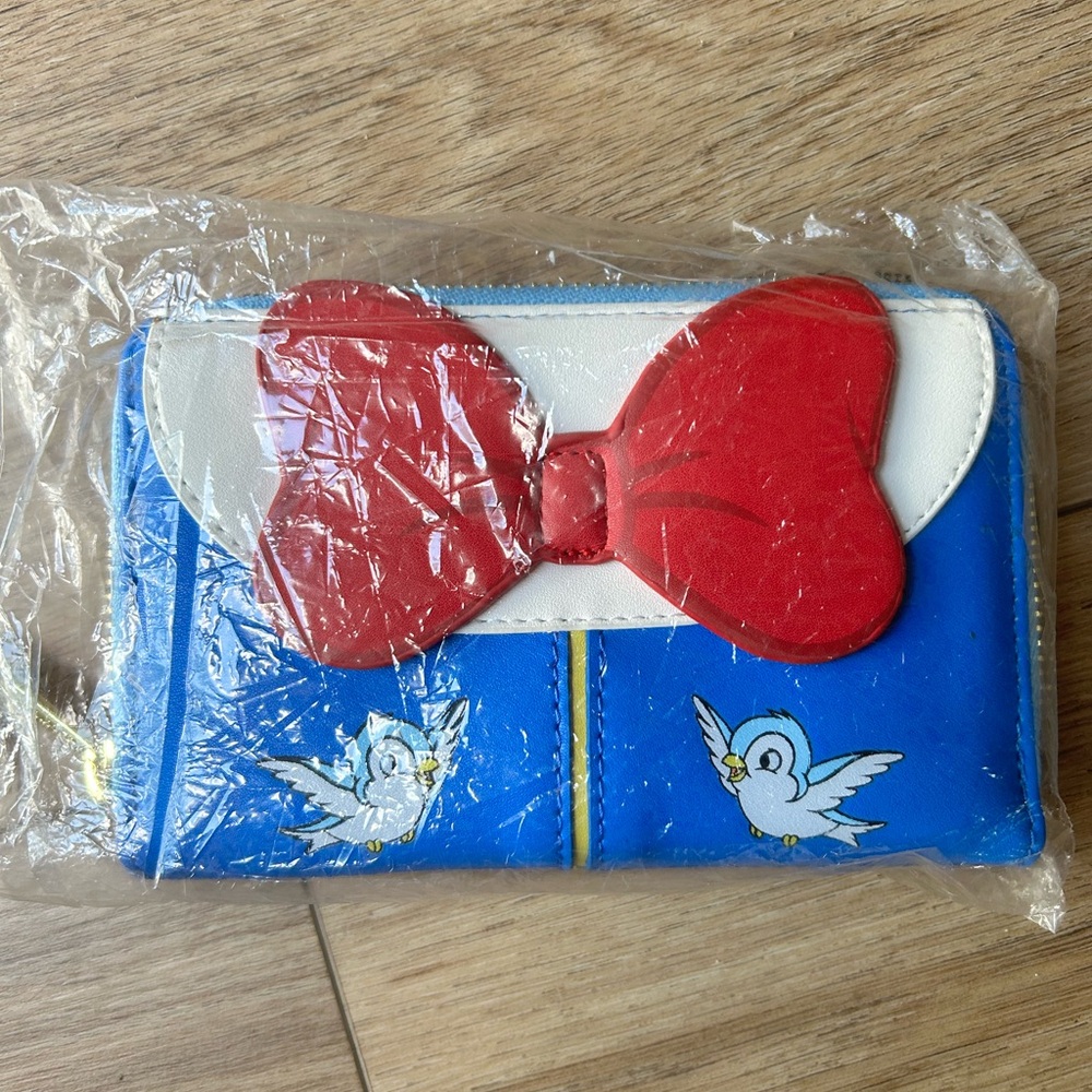 Loungefly Hard Tag